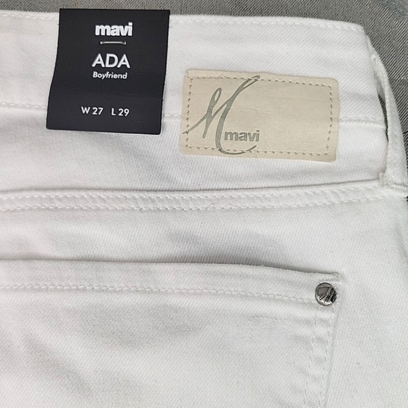 NWT Women’s White Denim with Pearls  Boyfriend Slim Straight-Leg Jeans - Picture 6 of 16